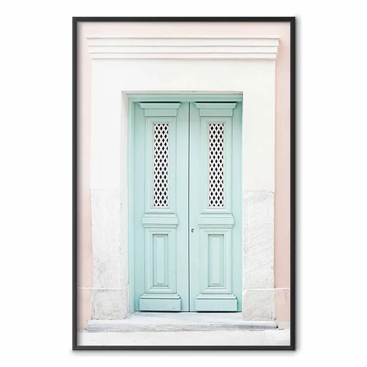 Miętowe zaproszenie - turkusowe drzwi na tle pastelowej architektury